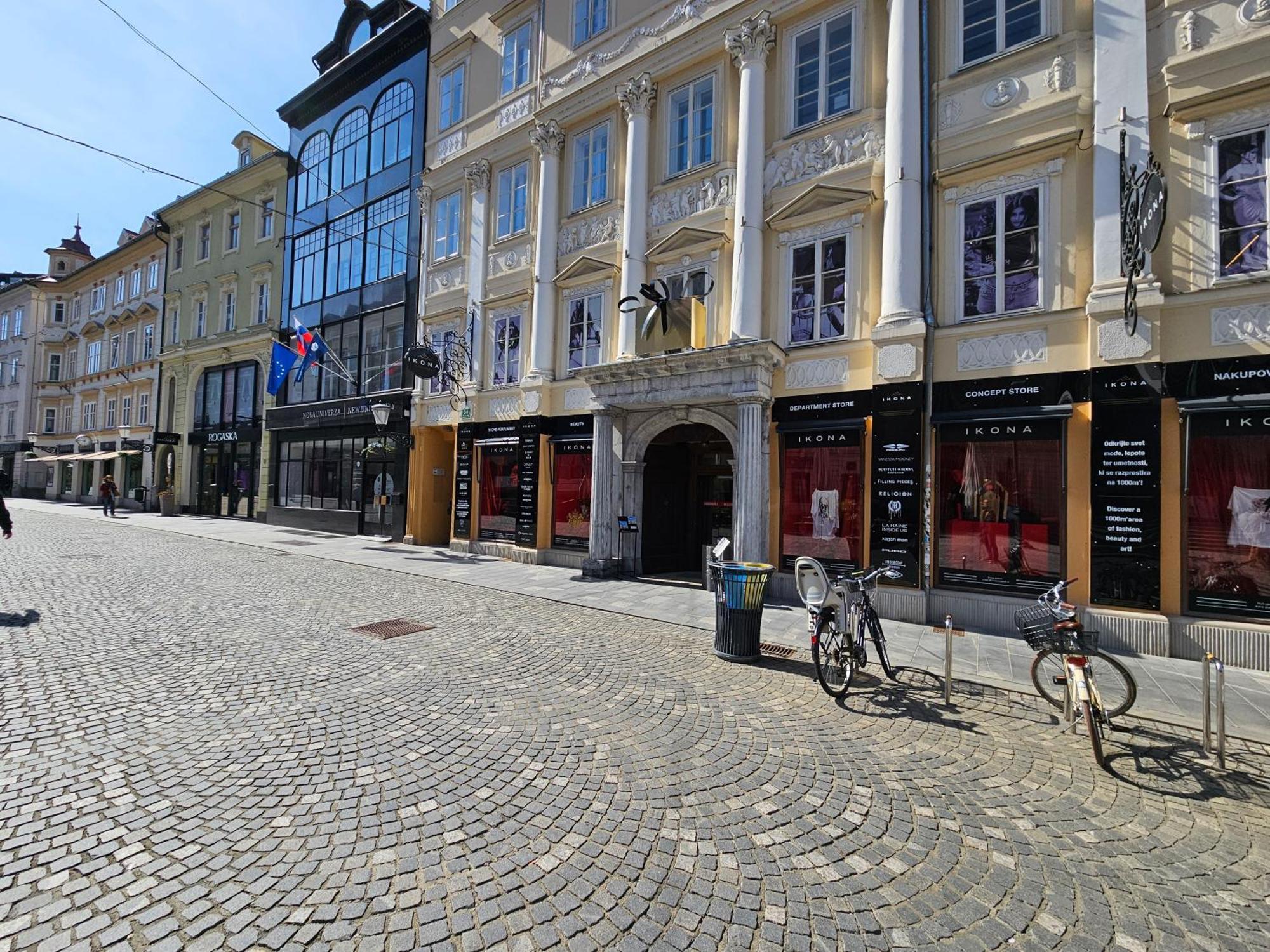 Charming Apartment Laura Tour As Ljubljana By Town Hall Exterior photo